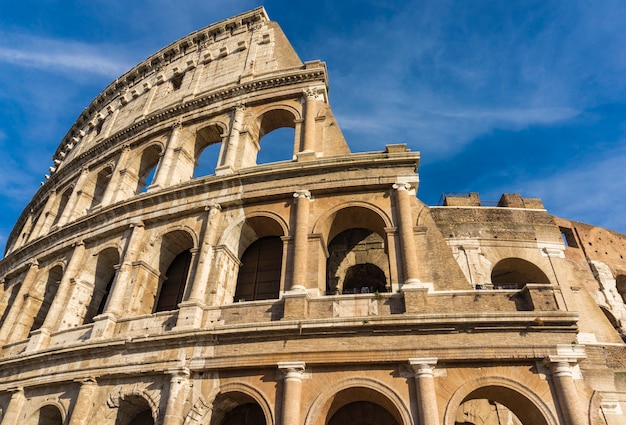 Dettaglio dall'antico Colosseo a Roma, Italia