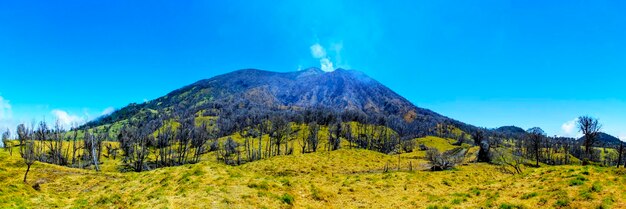 di fronte al vulcano Turrialba