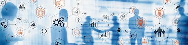 Diagramma della struttura aziendale Ingranaggi meccanici e social media su schermo virtuale