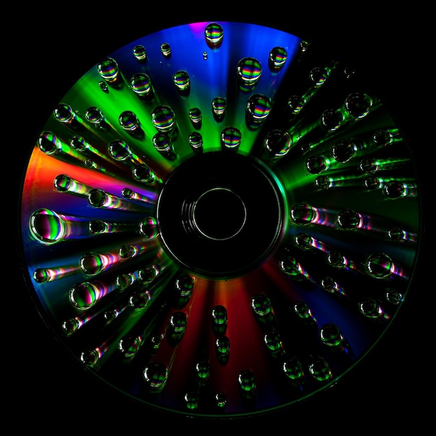 Disco CD DVD con gocce d'acqua