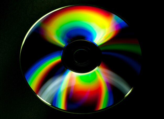 Disco CD e DVD su sfondo nero