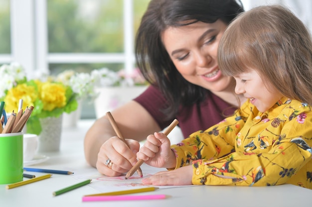 Disegno di mamma e figlia