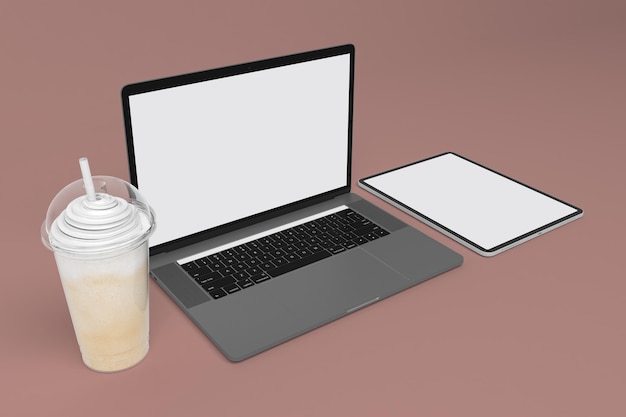 Dispositivi intelligenti e tazza di caffè sul lato sinistro su sfondo marrone