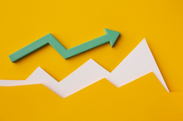 Disposizione piatta della presentazione delle statistiche di crescita con la freccia