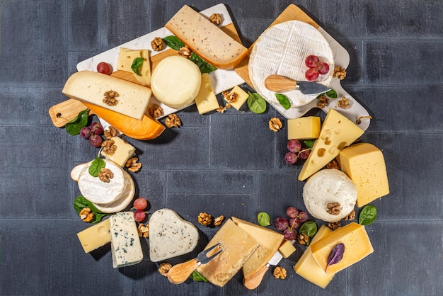Diversi tipi di formaggio