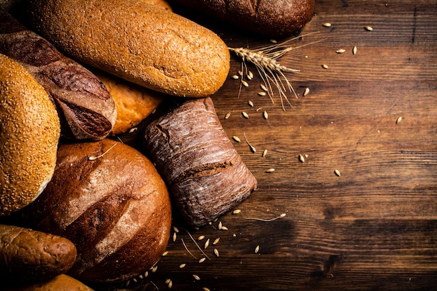 Diversi tipi di pane delizioso