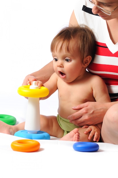 Divertente gioco di allenamento con la madre