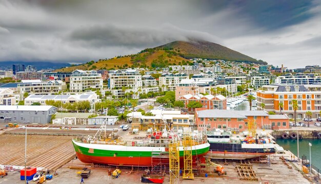 Docchi dei cantieri navali a V e A Waterfront Harbour