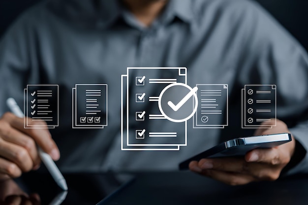 Document Management Checking System database di documentazione online e processo di gestione dei file Magnifier check e focus per la documentazione della cartella di documenti