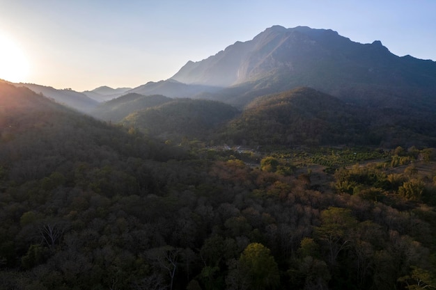 Doi Luang Chiang Dao Chiang Mai Thailandia bel sorgere del sole