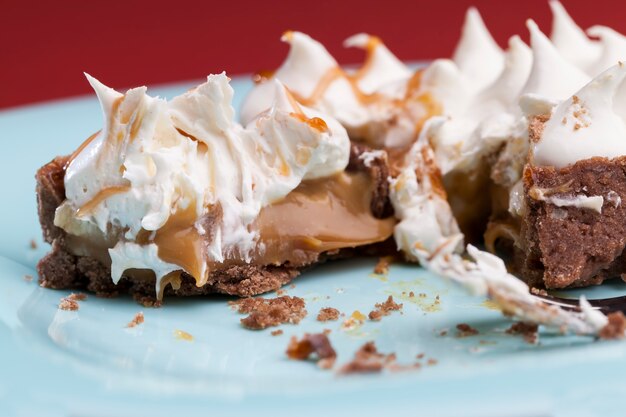 Dolce con tartelletta e crema al burro, dolce con latticini