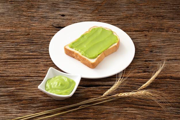 Dolce tailandese del pane cremoso della crema pandan dolce