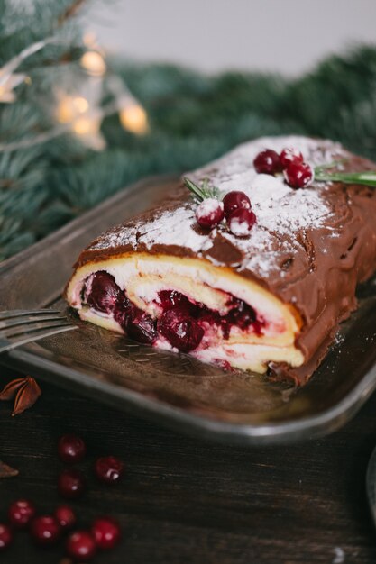 Dolci fatti in casa fatti a mano su uno sfondo di Natale. Cucinando. Tonificante