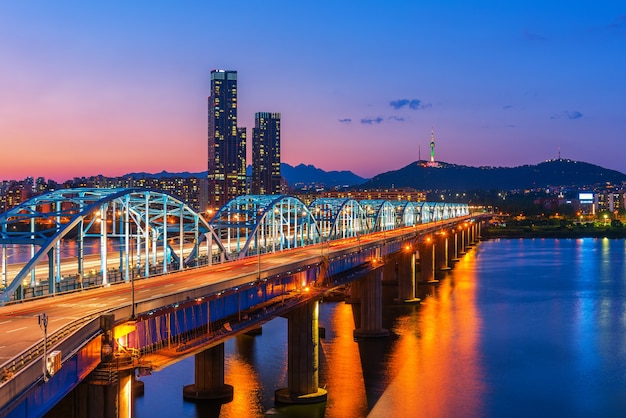 Dongjak Bridge Han river a Seoul