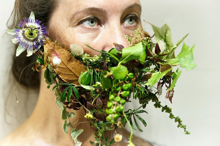 Foto donna con la maschera iii
