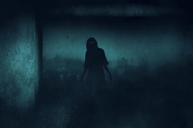 Donna fantasma spaventosa sullo sfondo scuro