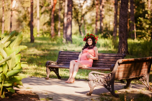 Donne incinte nel parco