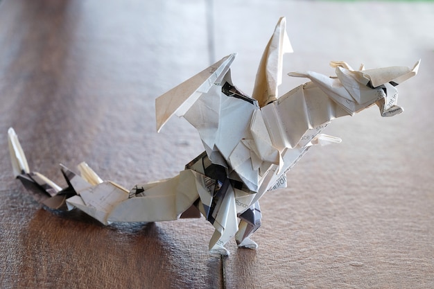 Drago origami modello