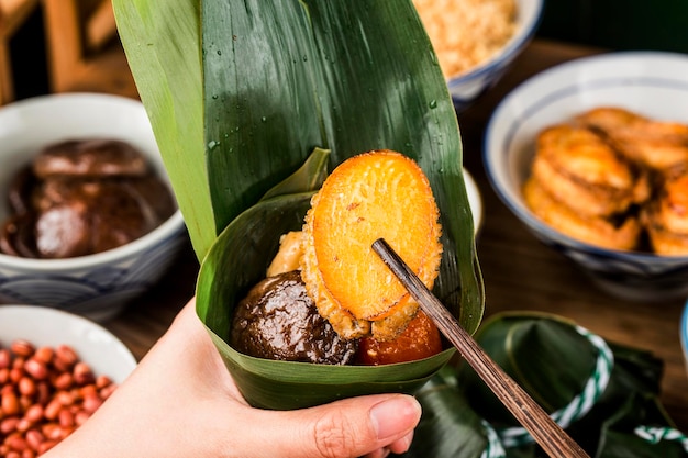 Dragon Boat Festival Zongzi di carne di gnocchi di riso cinese