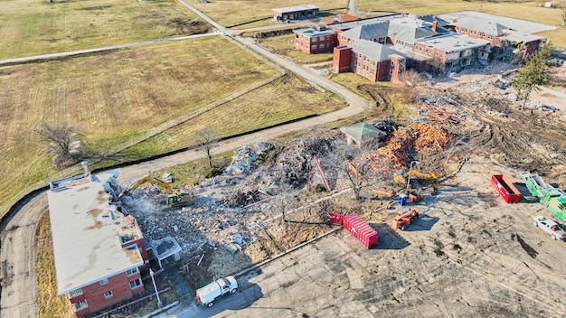 Drone della zona di demolizione in inverno