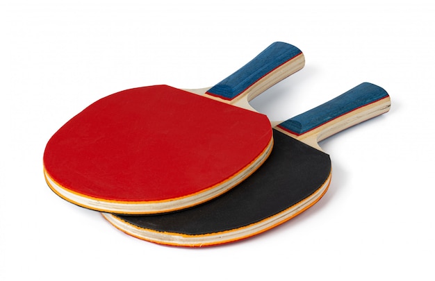 Due racchette da ping-pong isolate