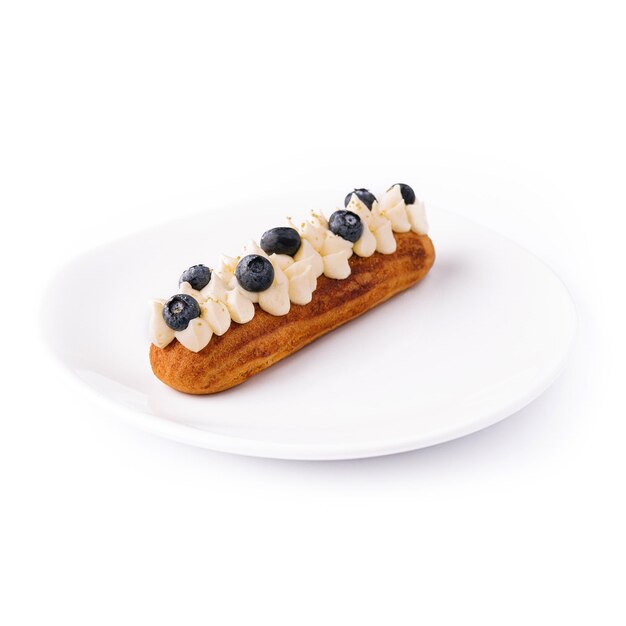 Eclair con crema di burro e mirtilli