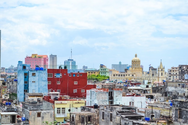 Edifici del centro cittadino a L'Avana Cuba