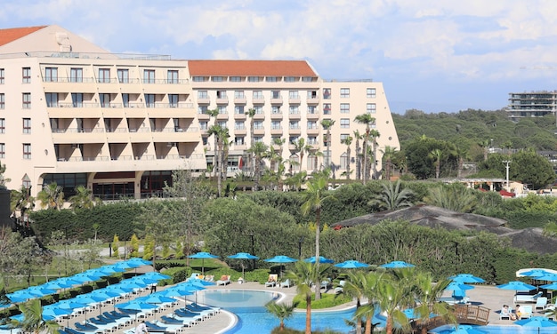edificio dell'hotel resort in estate