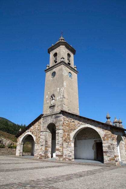 Edificio della chiesa a Taramundi Asturias Spagna