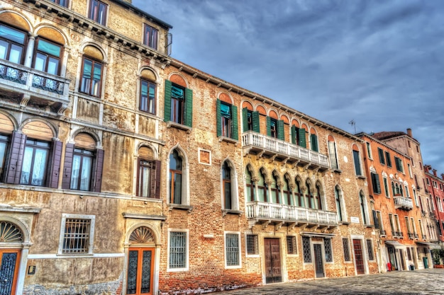 Edificio storico a Venezia Italia Elaborato per l'effetto di mappatura dei toni hdr