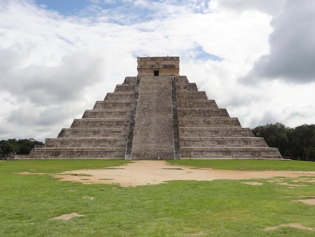 El Castillo a Chichen Itza