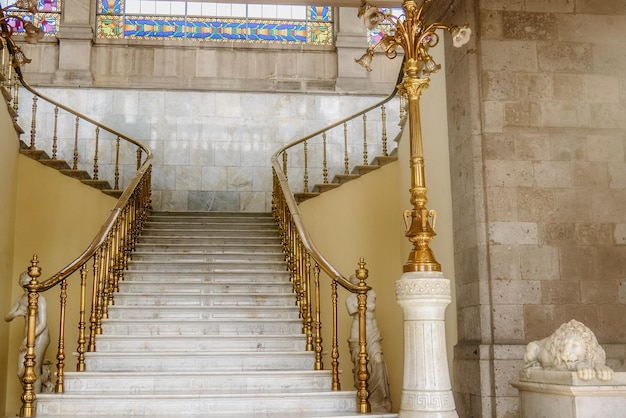 Eleganti scale del castello di Chapultepec in Messico