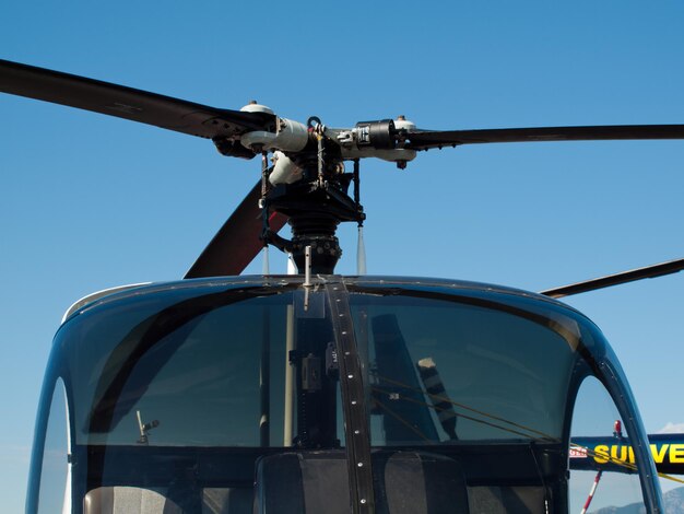 Elicottero a due posti al Rocky Mountain Airshow di Broomfield, Colorado.