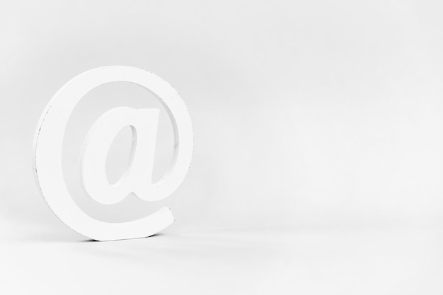 Email sign email, comunicazione o contattaci