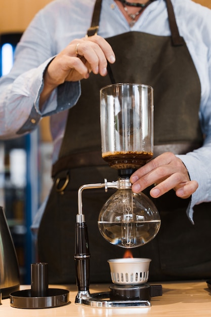 Erogazione caffè tramite dispositivo Syphon