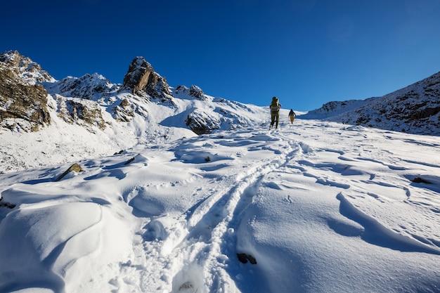 Escursione nelle montagne Kackar nella Turchia orientale, stagione autunnale.