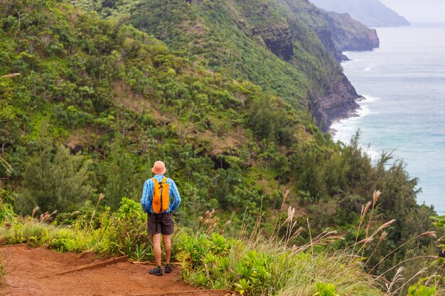 Escursione sulla costa di Na Pali nell'isola di Kauai, Hawaii