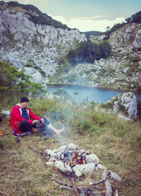 Escursionismo trekking in montagna