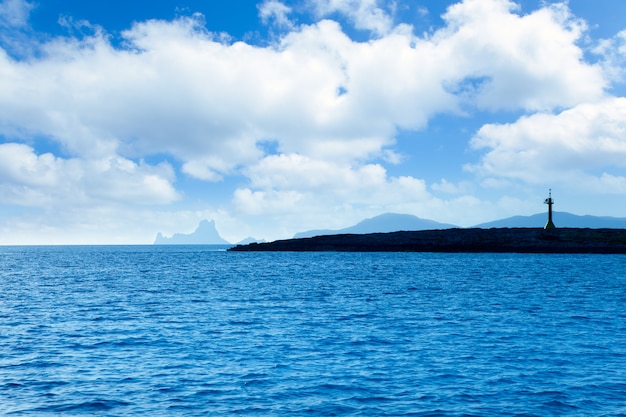 Espalmador nell&#39;isola di Formentera con l&#39;isolotto di Gastabi