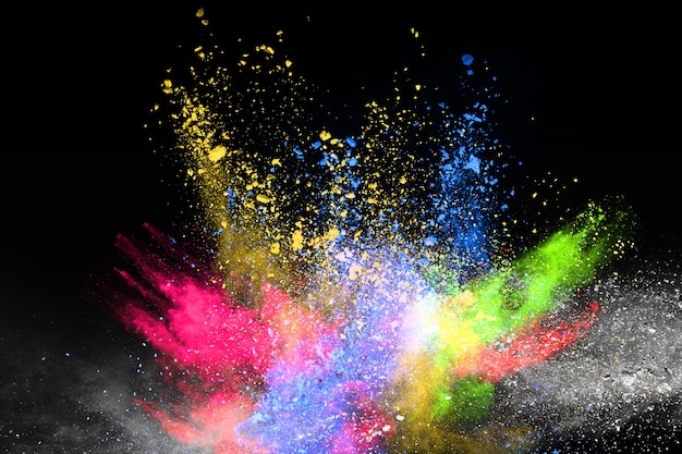 esplosione di polvere colorata astratta su sfondo nero