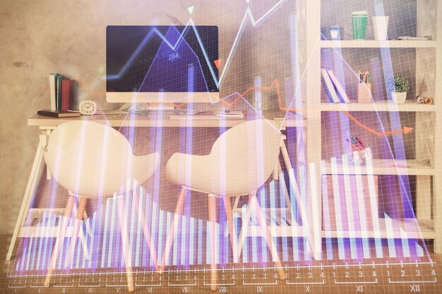 Esposizione multipla del disegno del grafico del mercato azionario e sfondo interno dell'ufficio Concetto di analisi finanziaria