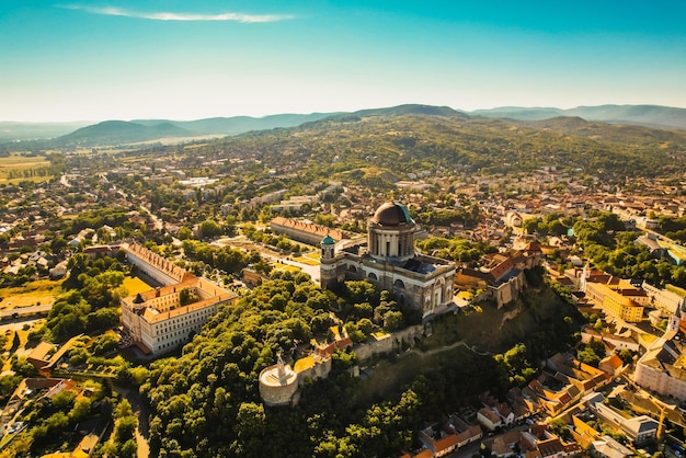 Esztergom Ungheria la Basilica di Nostra Signora a Esztergom sul fiume Danubio Scopri le bellezze dell'Ungheria