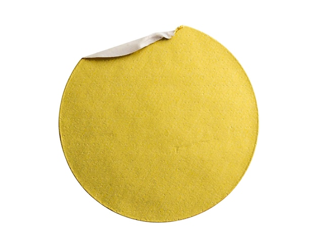 Etichetta adesiva metallica in carta adesiva rotonda dorata vuota isolata su sfondo bianco