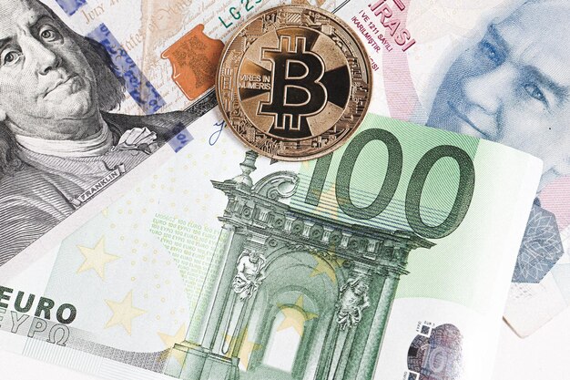 Euro Dollari USA e moneta bitcoin