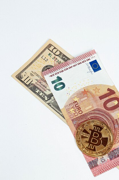 Euro Dollari USA e moneta bitcoin