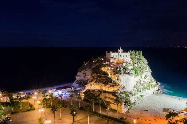 Ex monastero del secolo in cima al santuario di santa maria dell'isola di tropea