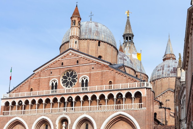 Facciata della Basilica di Sant'Antonio da Padova