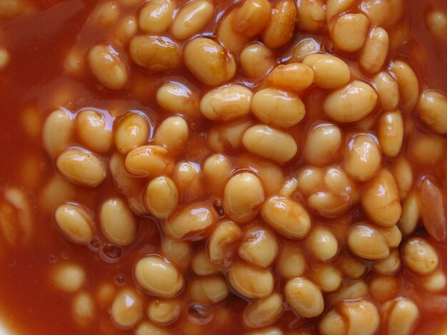 Fagioli al forno con salsa di pomodoro