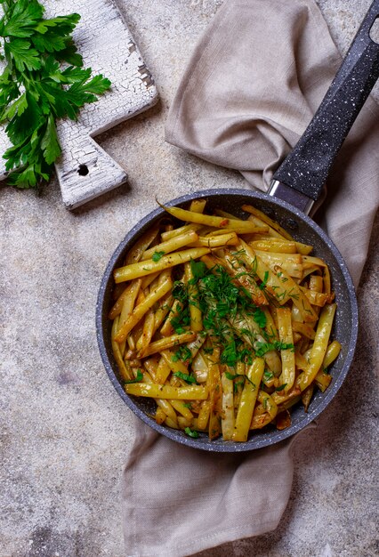 Fagioli di cera gialla stufati