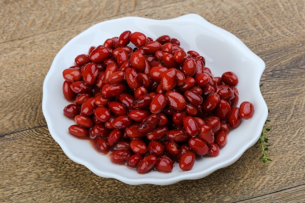 Fagioli rossi in scatola rossa